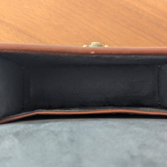 BearaBeara MANJU Small Vintage Crossbody / Shoulder / Handle Bag, color Caramel - Picture 5 of 6
